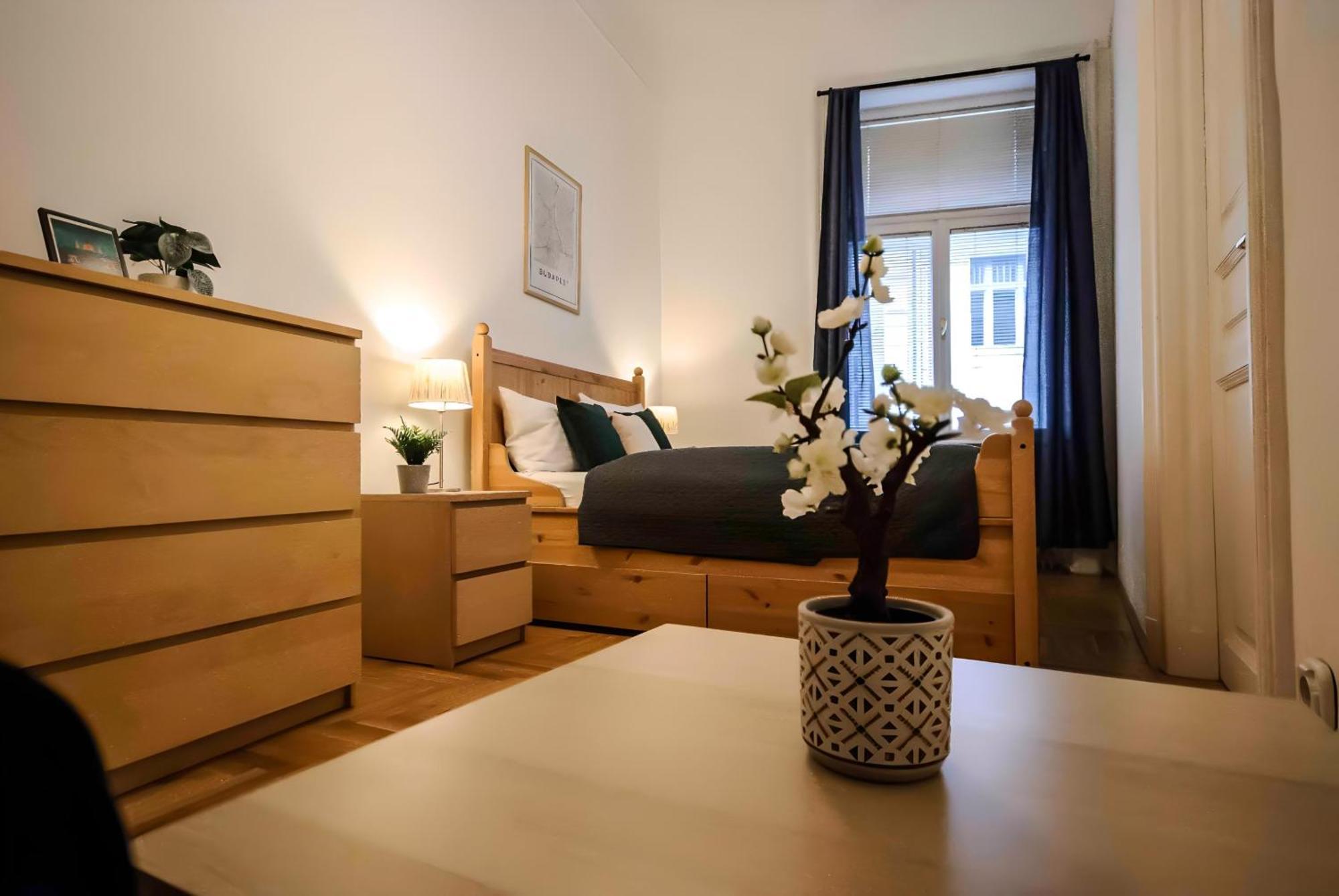 R171 Elitehost Raday Apartment Budapeste Exterior foto